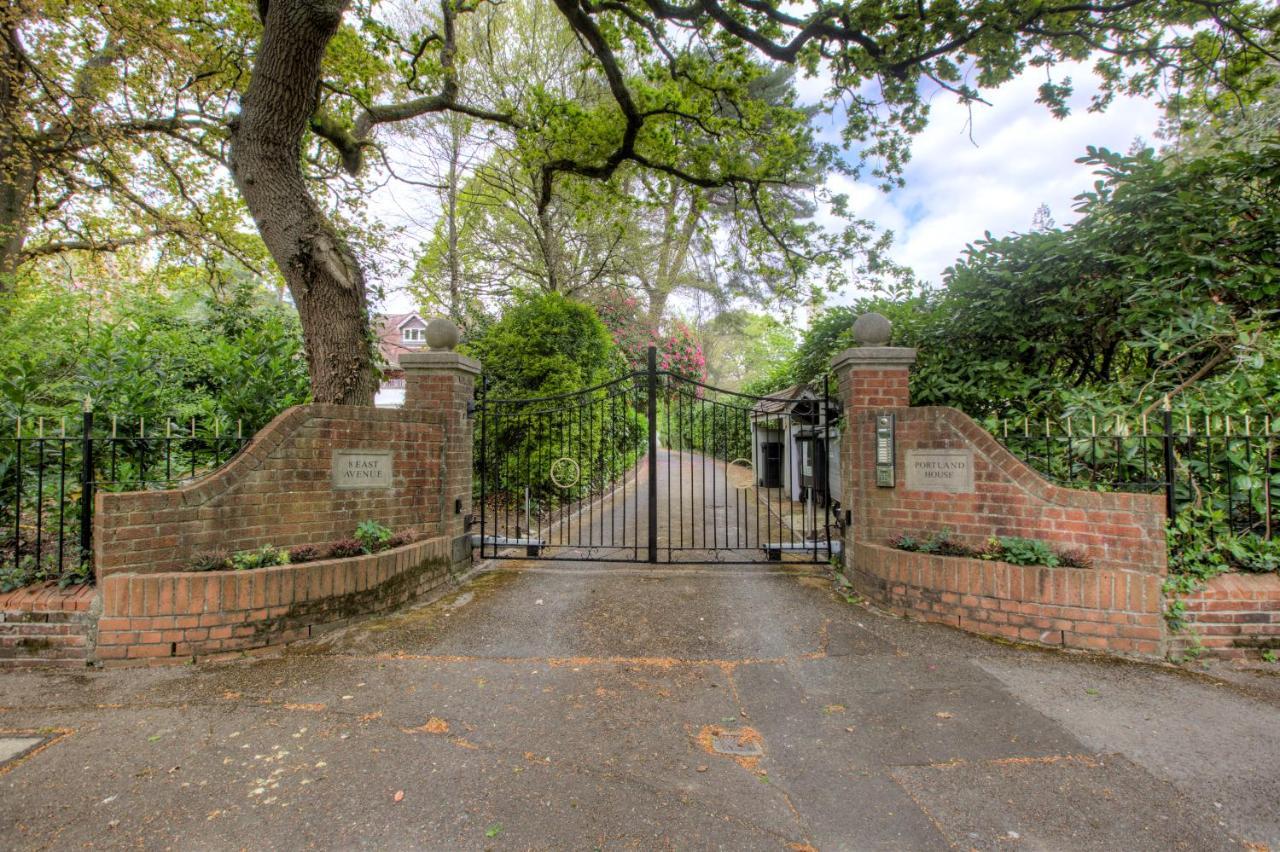 Luxury 3 Bedroom Apartment Close To Beach, Bournemouth & Meyrick Park Zewnętrze zdjęcie